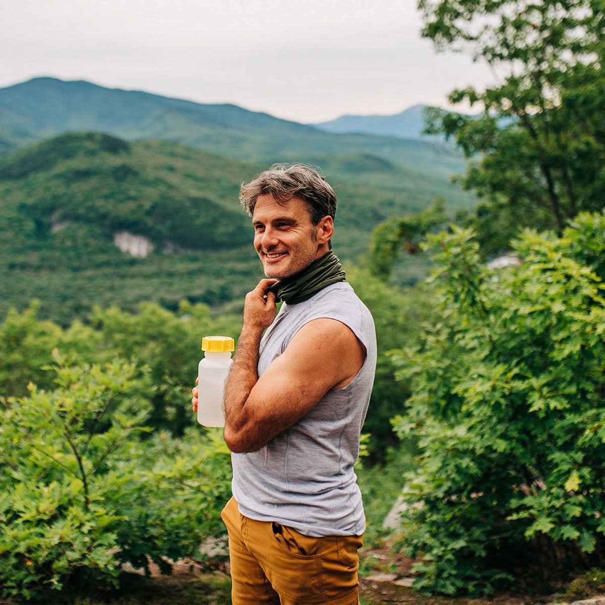microweight_merino_wool_sleeveless_tanktop_shirt_2.jpg